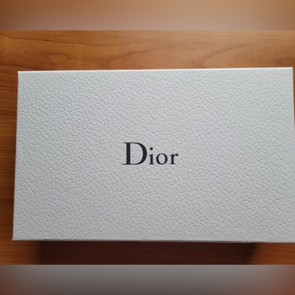 Louis Vuitton, Chanel, Dior, Burberry Gift Boxes Bundle! - Picture 5 of 12